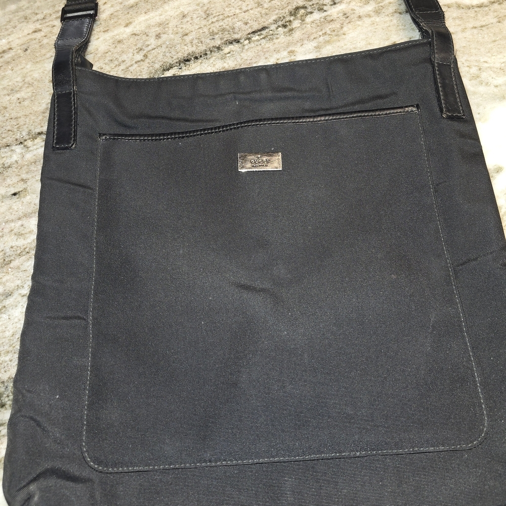 Gucci Black Crossbody Messenger Bag. - Picture 3 of 7